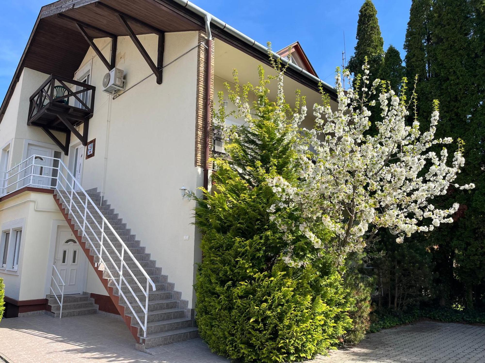 Jokai Apartmanhaz Heviz Exterior photo